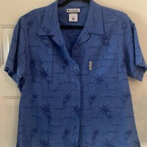 COLUMBIA SPORTSWEAR SS Shirt Palm Trees and Swordfish Motif. Button Up, Blue Lrg